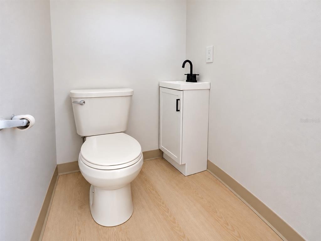 2306 Lee Road Winter Park, FL 32789 - Photo 9 of 29 Gallery Image 9