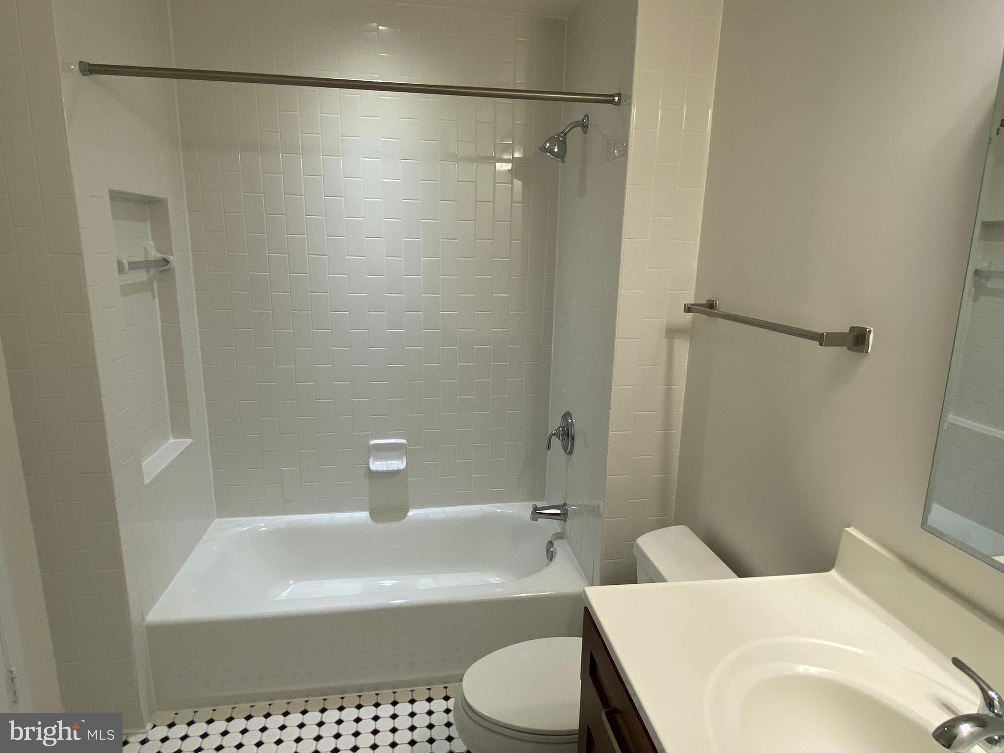 401 13th Street Northeast, Unit PH3 Washington, DC 20002 - Photo 18 of 32