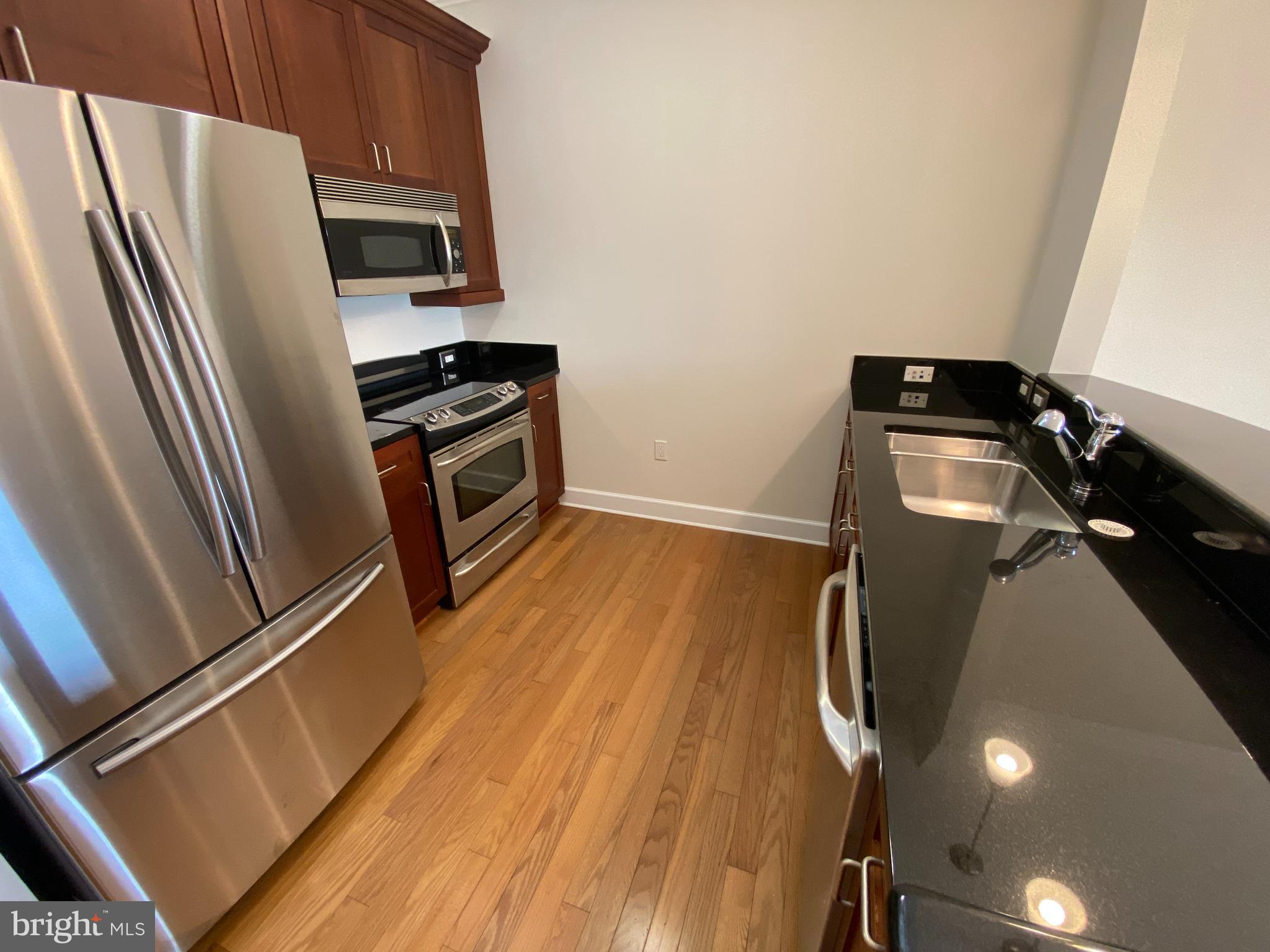 401 13th Street Northeast, Unit PH3 Washington, DC 20002 - Photo 9 of 32