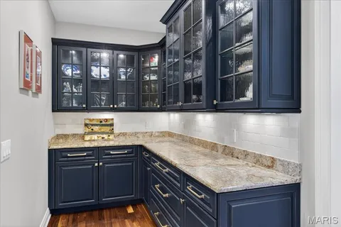 $1,499,900 | 27 Bonhomme Grove Court, Chesterfield, MO 63017