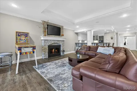 $1,499,900 | 27 Bonhomme Grove Court, Chesterfield, MO 63017