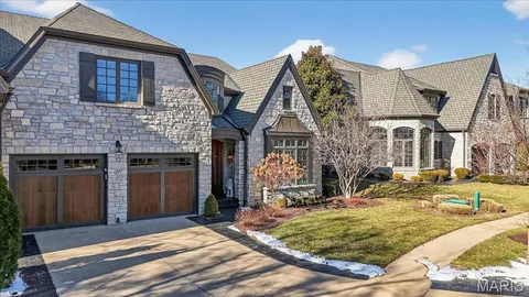 $1,499,900 | 27 Bonhomme Grove Court, Chesterfield, MO 63017