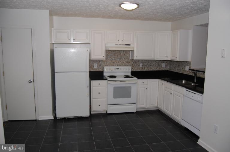 70 Gwynnswood Road Owings Mills, MD 21117 - Photo 1 of 30 Kitchen
