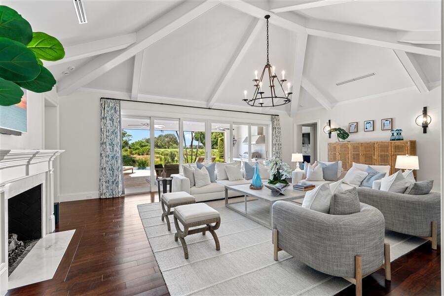11 Country Road East Boynton Beach, FL 33436 - Photo 9 of 43 dash_LIVING_ROOM_ANGLE_RIGHT