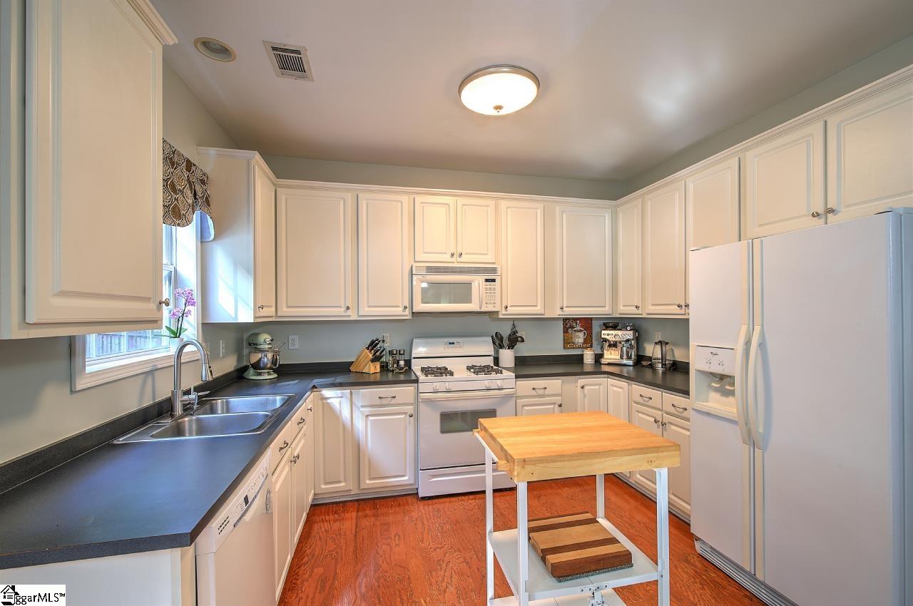 16 Box Tree Way Greenville, SC 29605 - Photo 7 of 36 Gallery Image 7