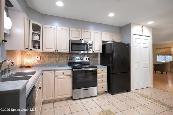 $425,000 | 111 Delvalle Street, Melbourne Beach, FL 32951