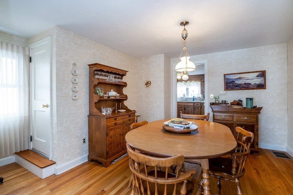 40 Dana Street Springfield, MA 01104 - Photo 11 of 32 Gallery Image 11