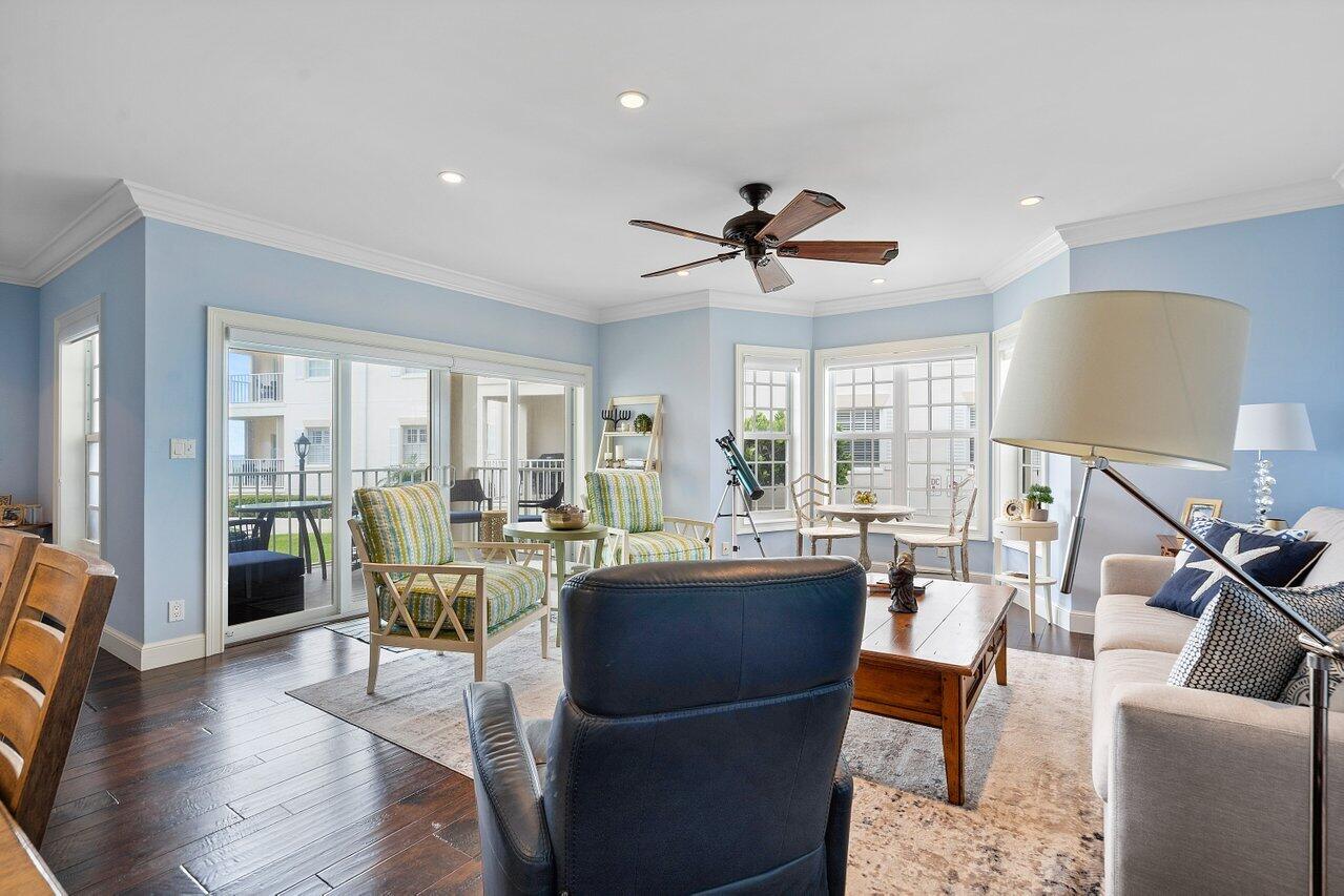 5900 Old Ocean Boulevard, Unit A7 Ocean Ridge, FL 33435 - Photo 5 of 34 010-5900OldOceanBoulevard-OceanRidge-FL-