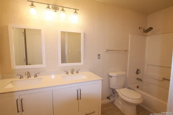 $2,600 | 4710 Branching Bay, San Antonio, TX 78259