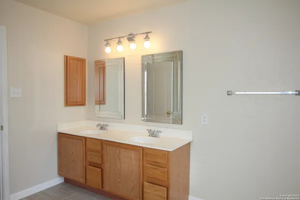 $2,600 | 4710 Branching Bay, San Antonio, TX 78259