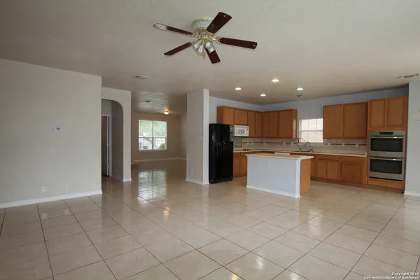 $2,600 | 4710 Branching Bay, San Antonio, TX 78259