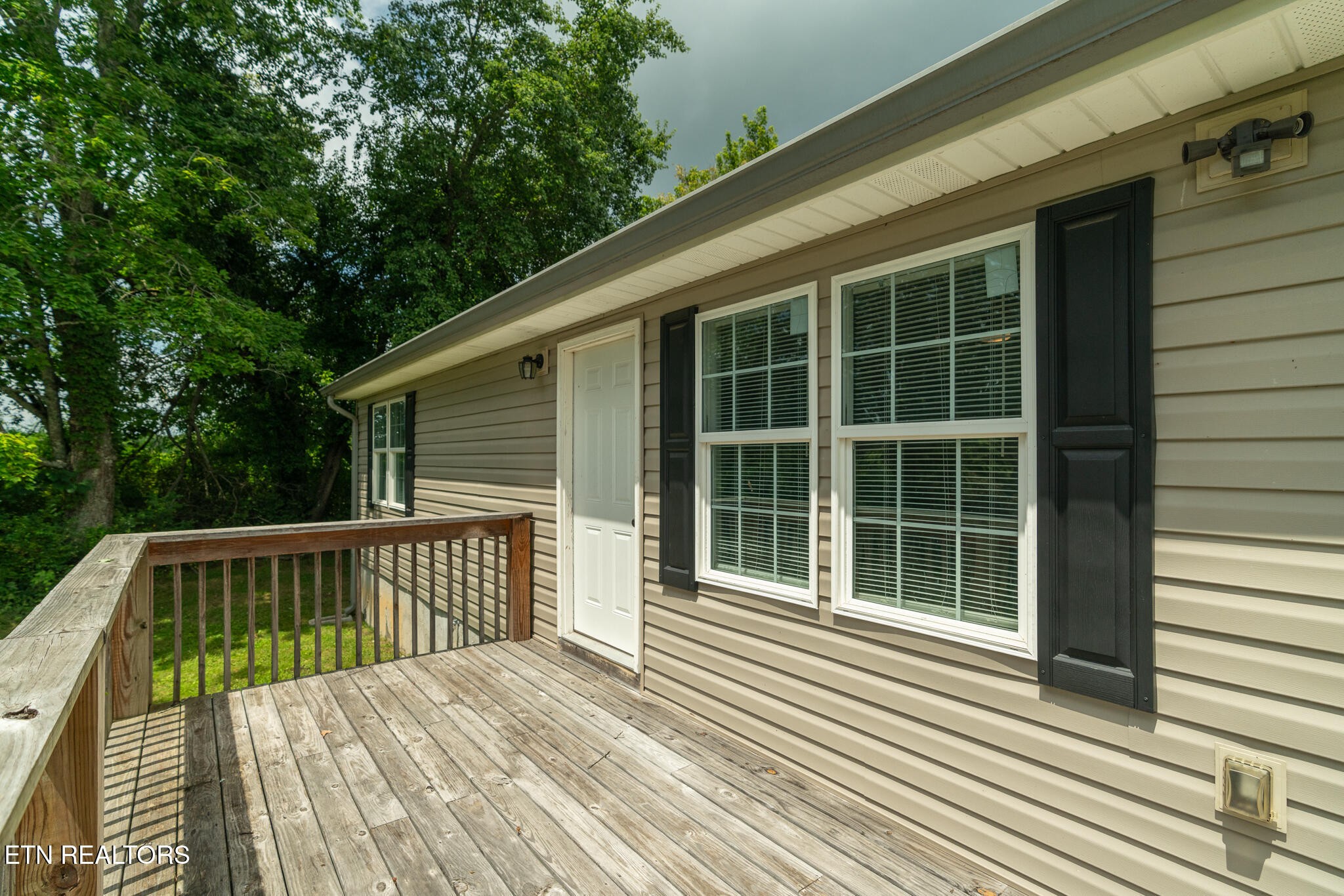 3406 Back Valley Road Speedwell, TN 37870 - Photo 3 of 33 Gallery Image 3