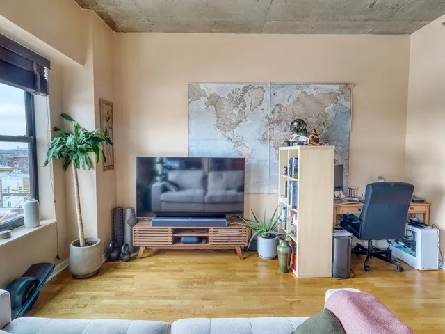 $237,000 | 1122 West Catalpa Avenue, Unit 611, Chicago, IL 60640