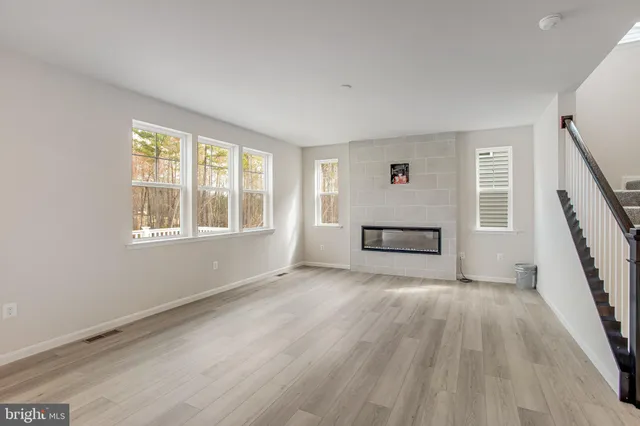 $609,999 | 7103 Resolution Way, Ruther Glen, VA 22546