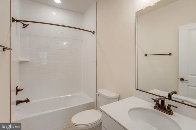 $609,999 | 7103 Resolution Way, Ruther Glen, VA 22546