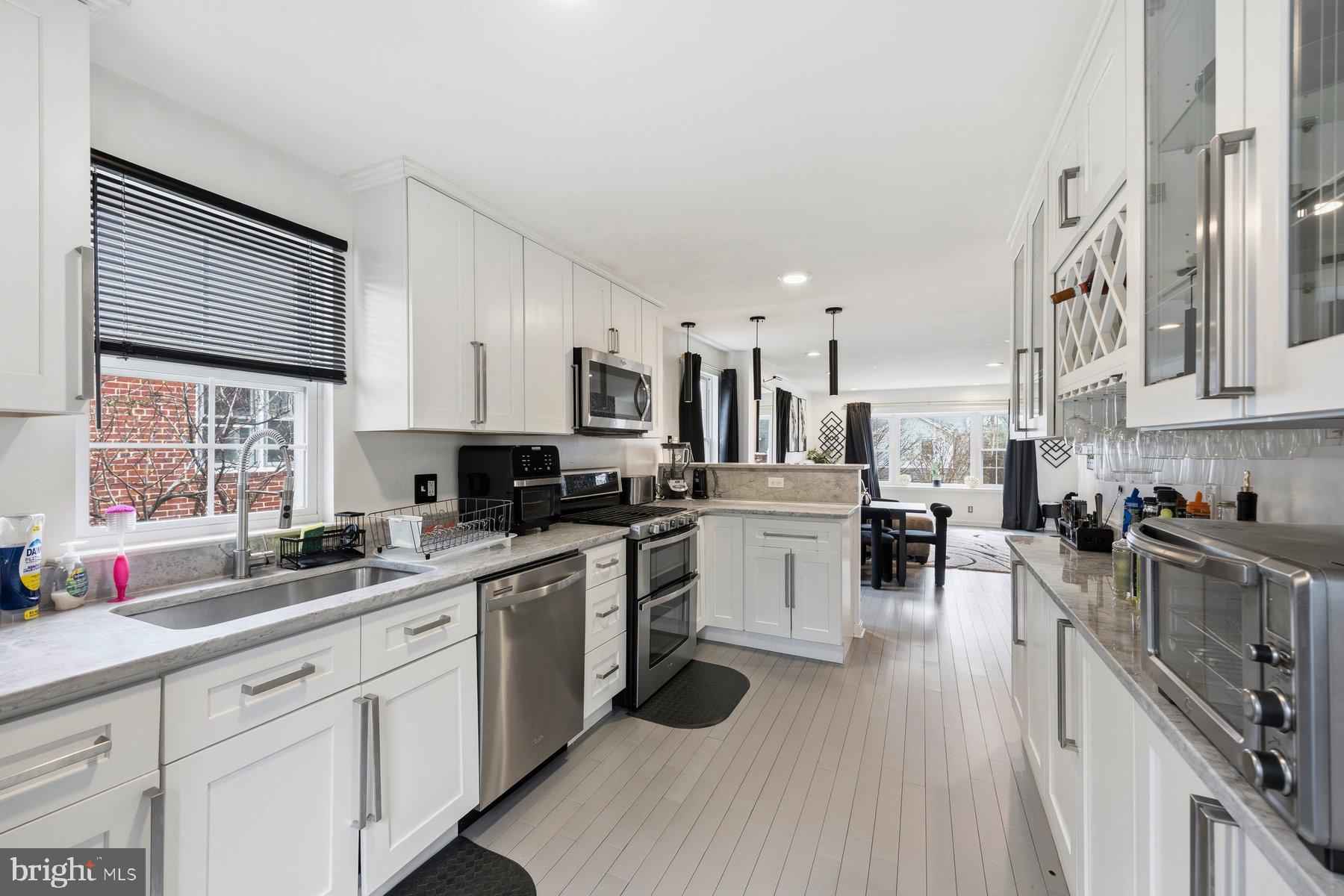 3805 Ridgecroft Road Baltimore, MD 21206 - Photo 14 of 45