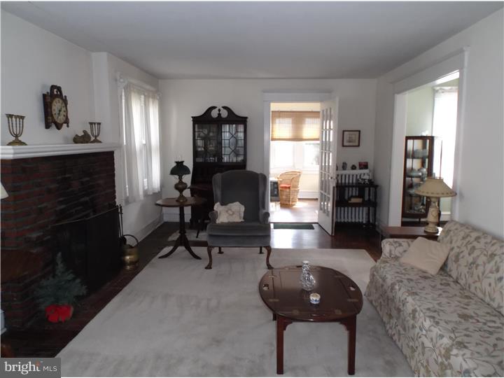 127 East Springfield Road Springfield, PA 19064 - Photo 3 of 22