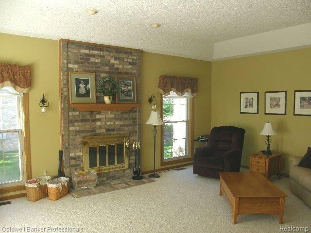44803 Danbury Road Canton, MI 48188 - Photo 8 of 24 8 Family Rm
