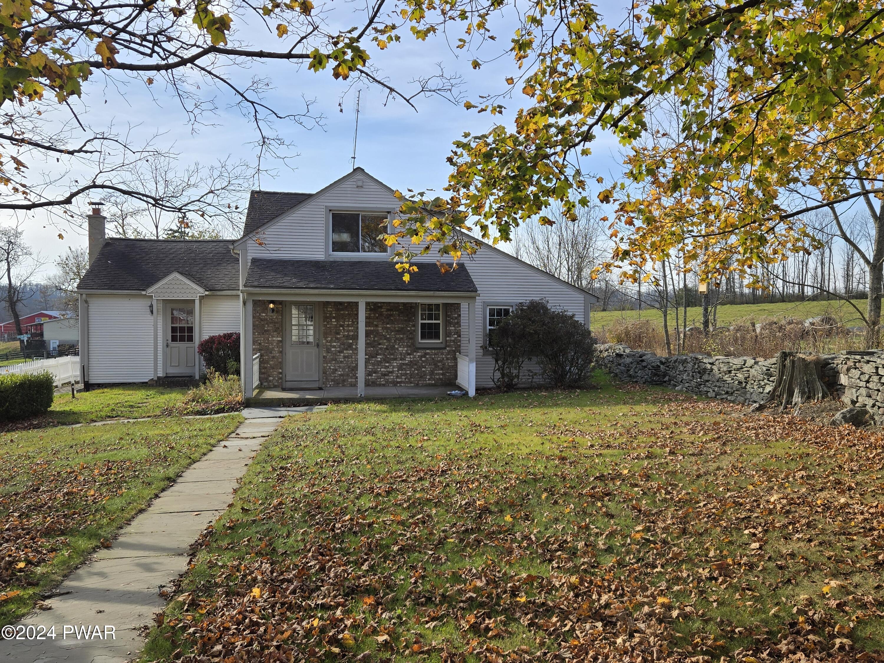283 Schoolhouse Road Honesdale, PA 18431 - Photo 1 of 22