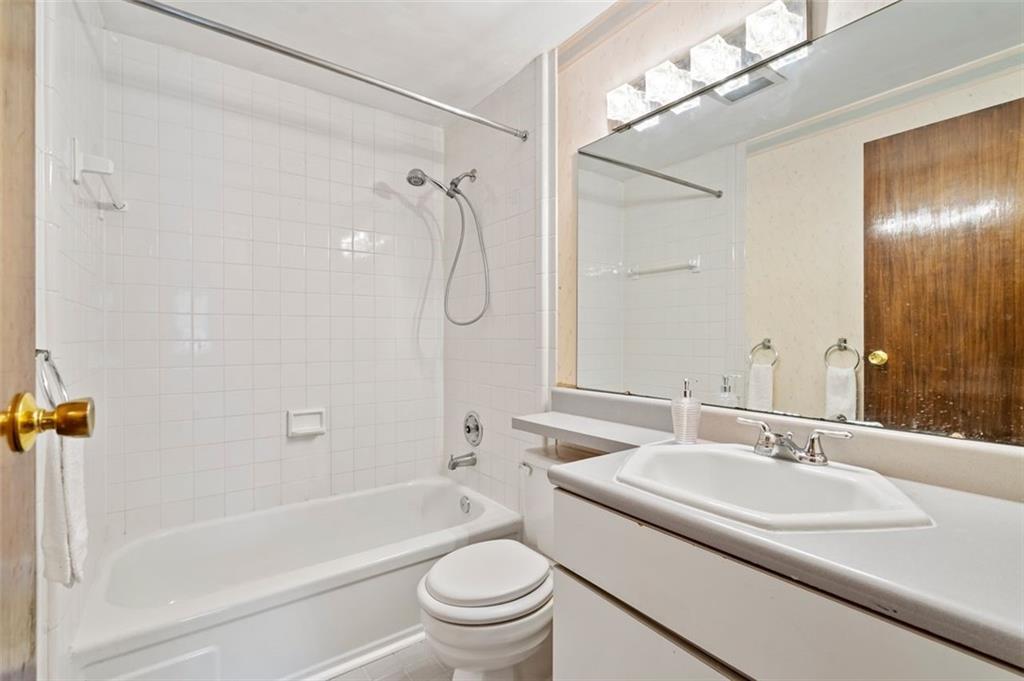 1297 Old Meadow Road Pittsburgh, PA 15241 - Photo 16 of 27 Gallery Image 16