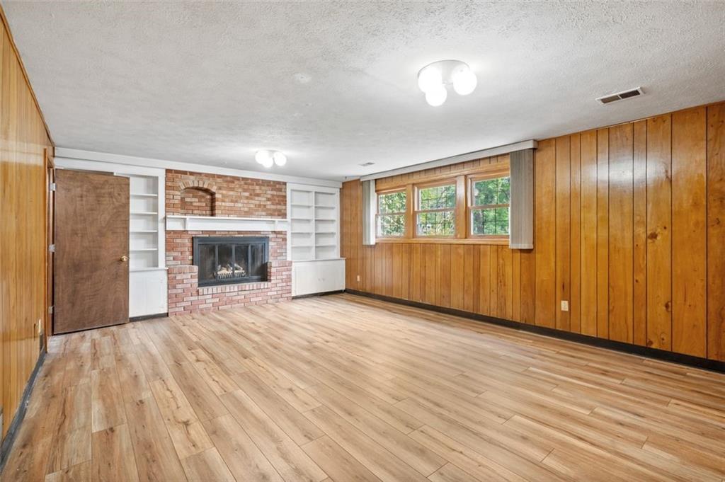 1297 Old Meadow Road Pittsburgh, PA 15241 - Photo 17 of 27 Gallery Image 17