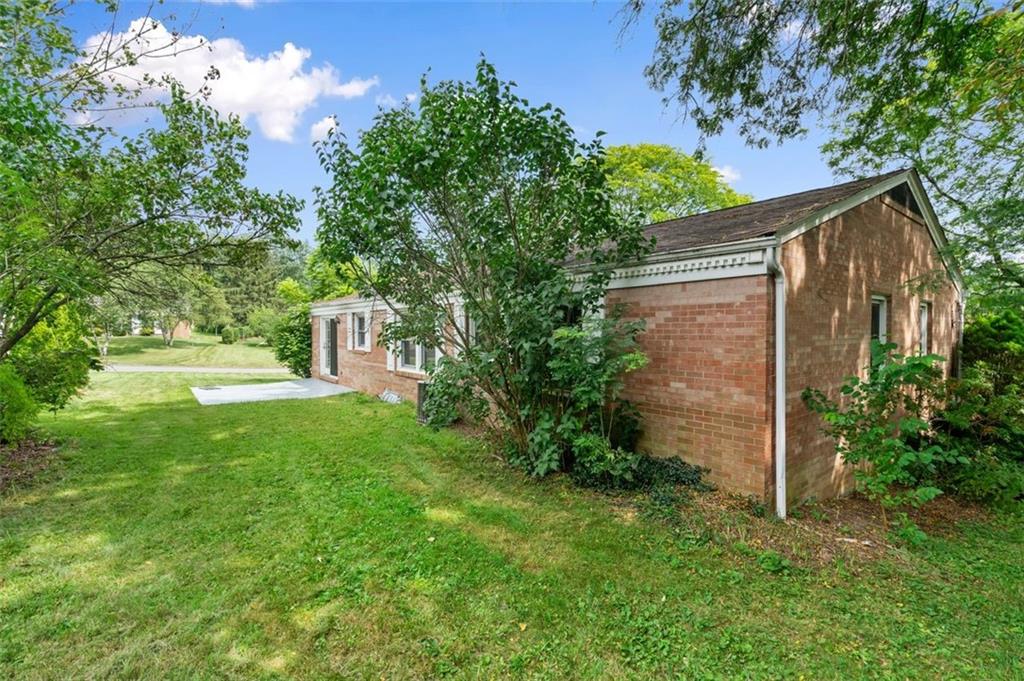 1297 Old Meadow Road Pittsburgh, PA 15241 - Photo 23 of 27 Gallery Image 23
