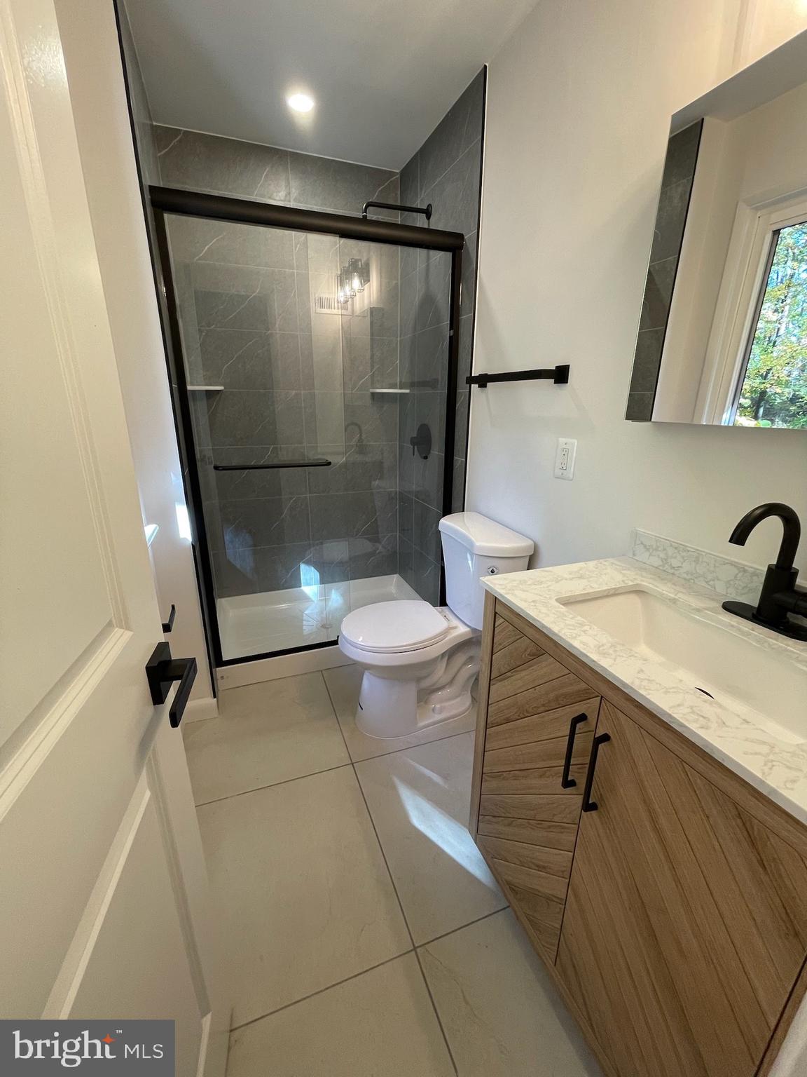 2392 Cloudcroft Square Reston, VA 20191 - Photo 3 of 3 Gallery Image 3