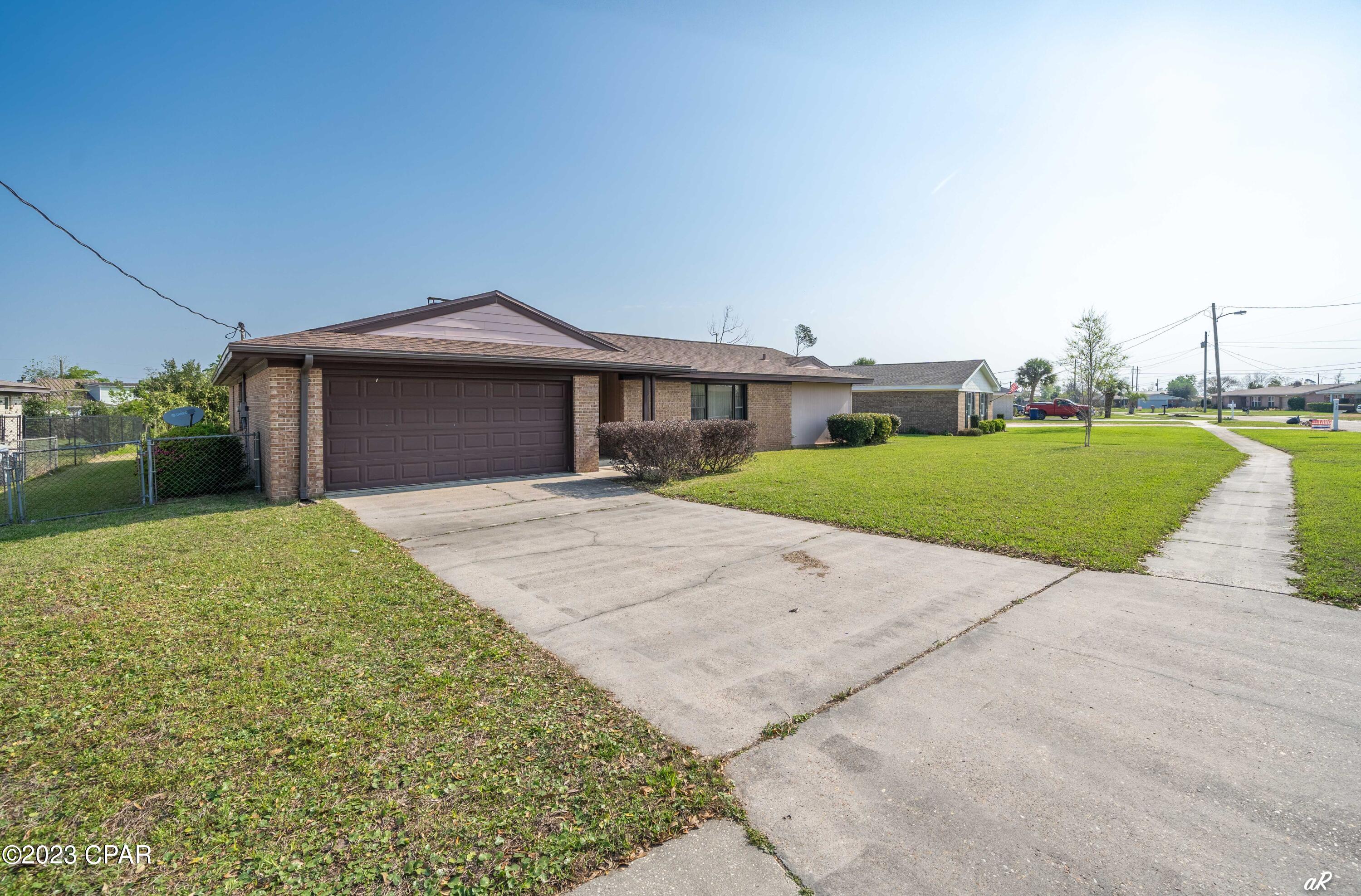 934 Huntingdon Road Panama City, FL 32405 - Photo 2 of 30