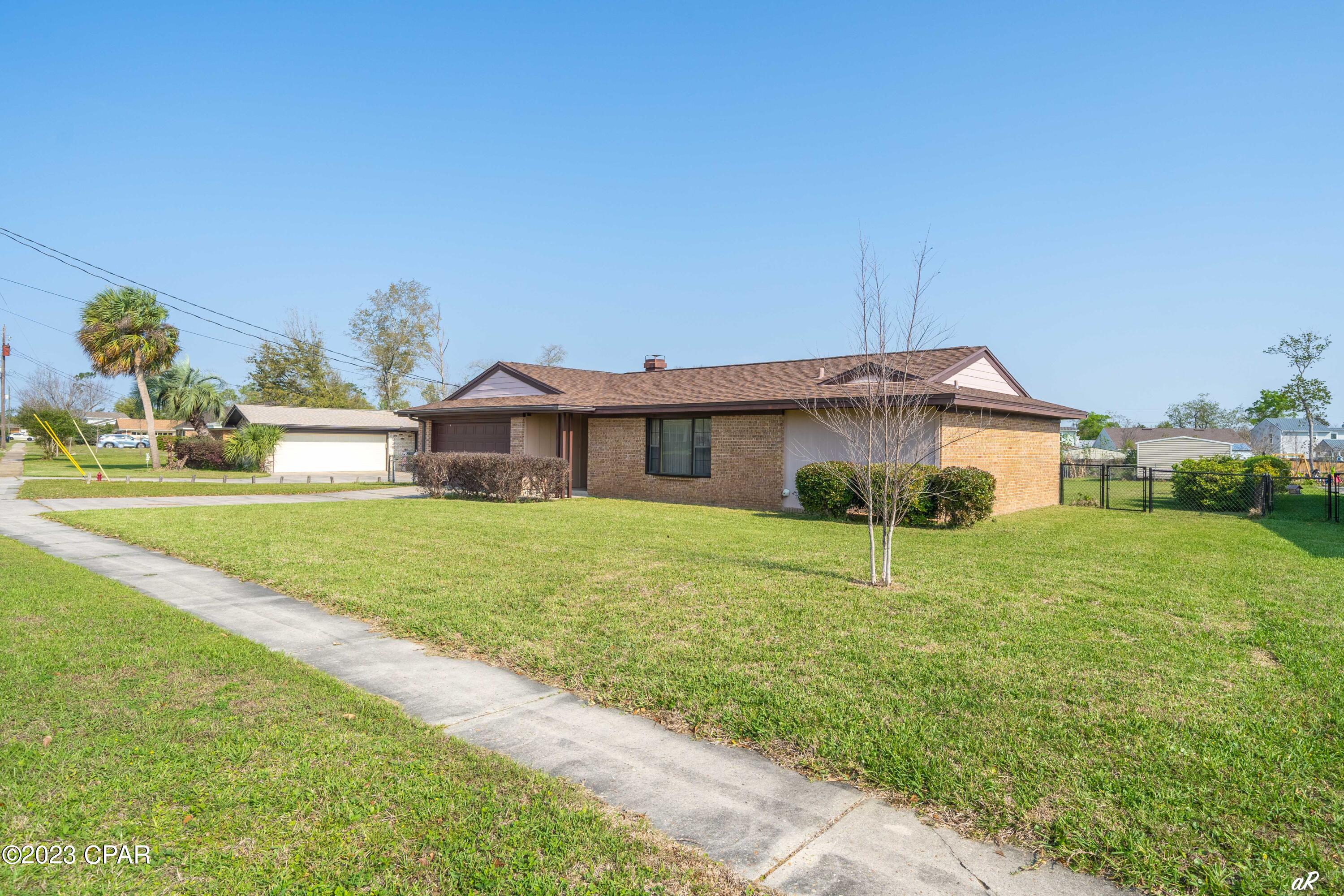 934 Huntingdon Road Panama City, FL 32405 - Photo 3 of 30