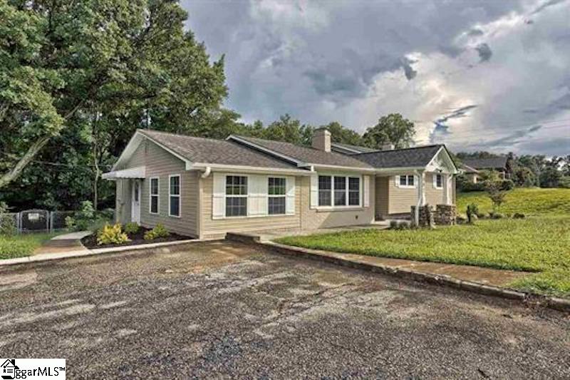 801 West Georgia Road Simpsonville, SC 29680 - Photo 2 of 11