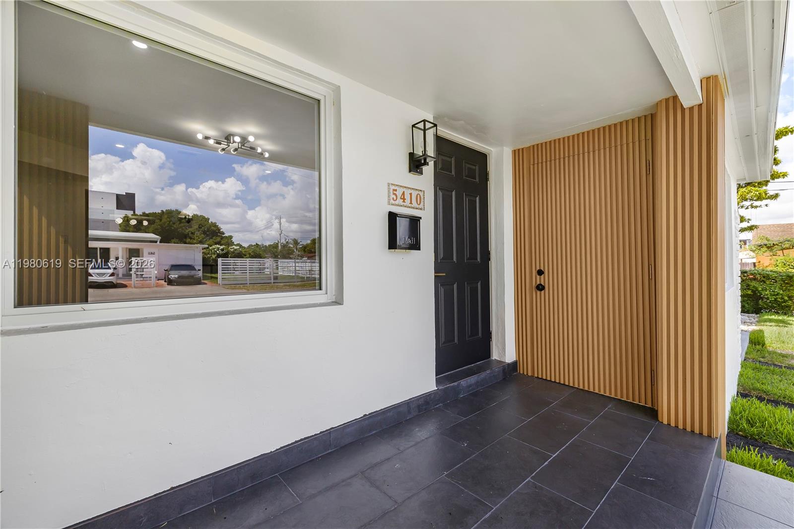 5410 Southwest 2nd Street Miami, FL 33134 - Photo 4 of 43