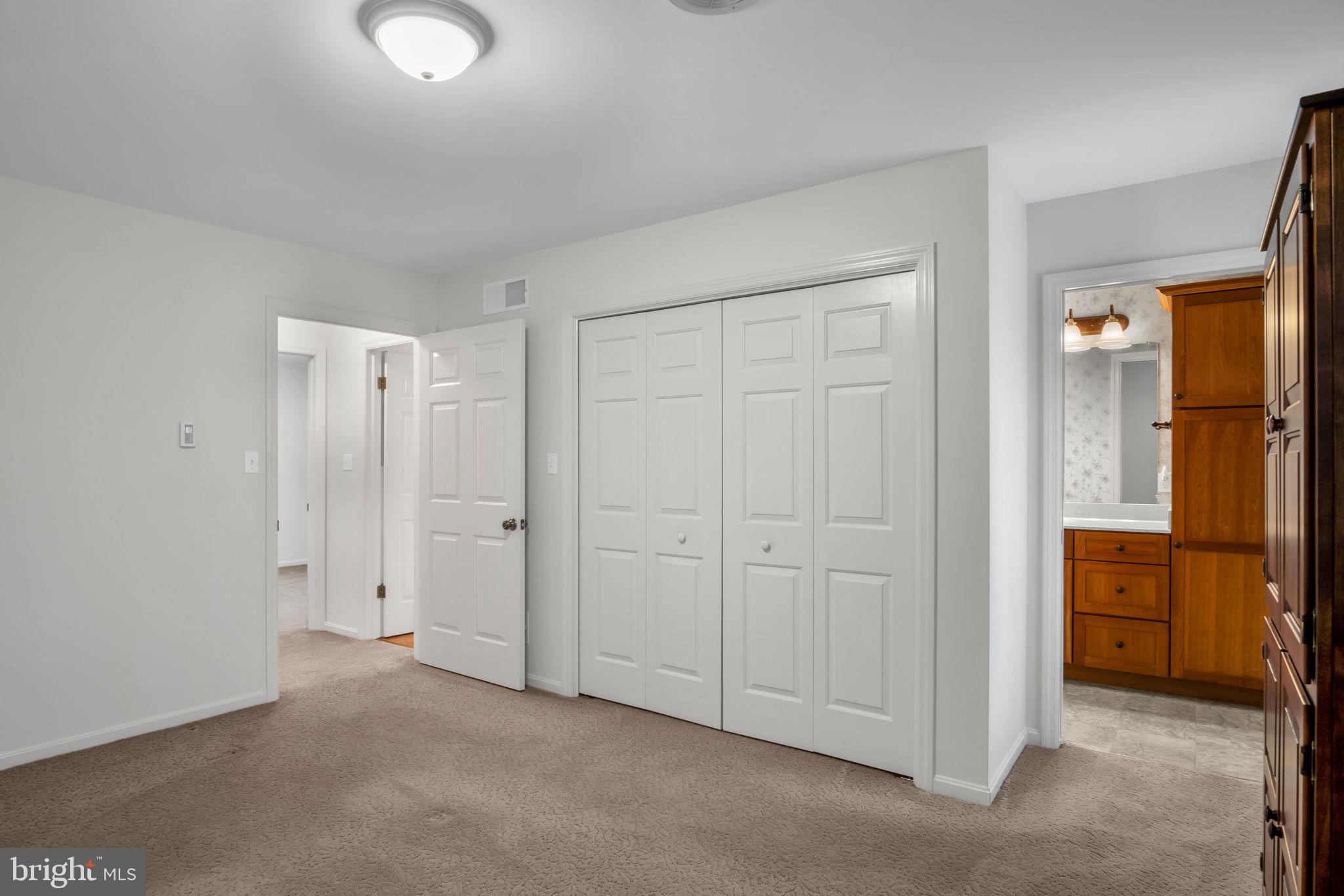 705 Sutton Drive Carlisle, PA 17013 - Photo 17 of 62