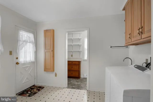 $489,900 | 705 Sutton Drive, Carlisle, PA 17013