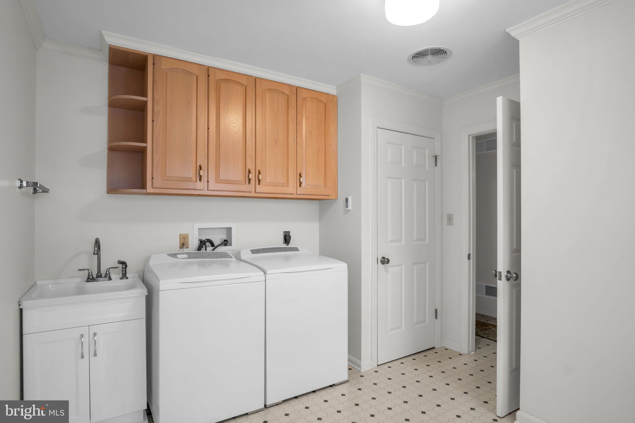 705 Sutton Drive Carlisle, PA 17013 - Photo 31 of 62