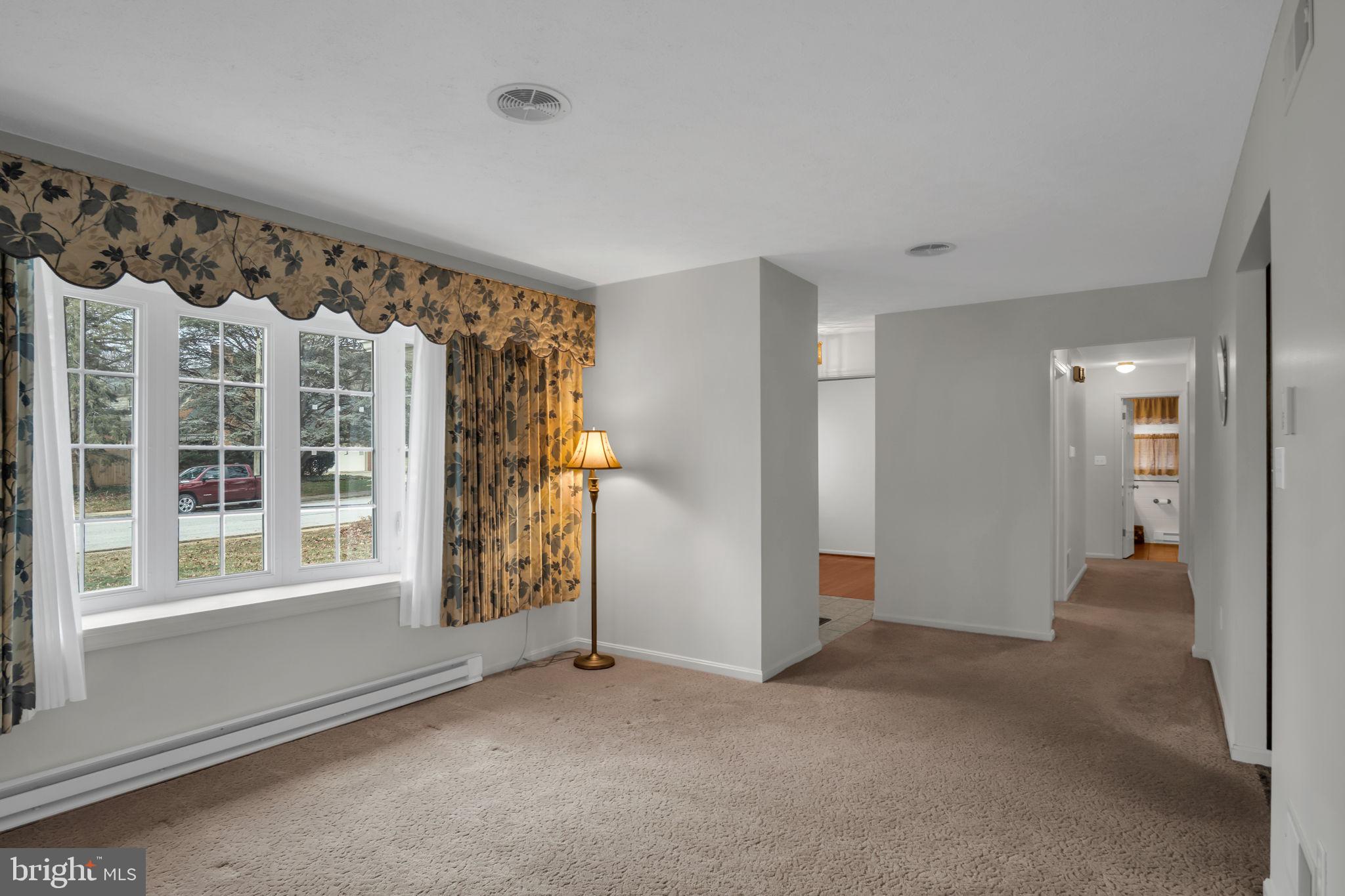 705 Sutton Drive Carlisle, PA 17013 - Photo 9 of 62