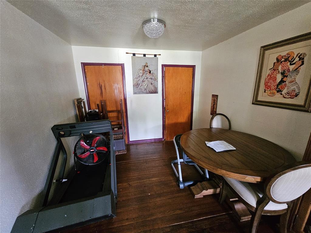2714 Crest Ridge Drive Dallas, TX 75228 - Photo 4 of 15 Wood-finish flooring throughout