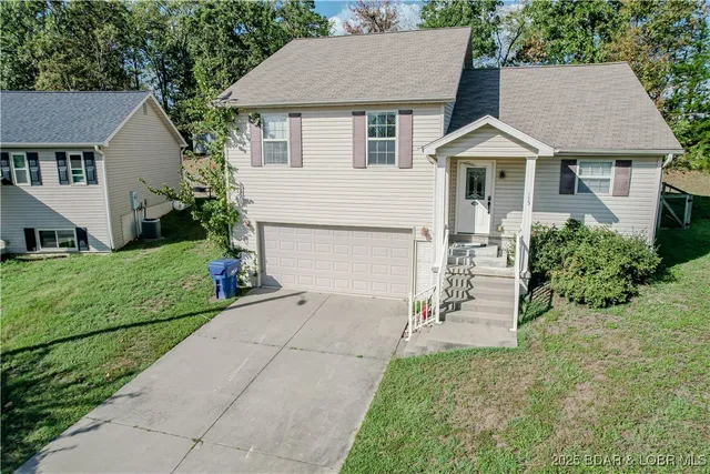 $299,900 | 135 Primrose Lane, Camdenton, MO 65020