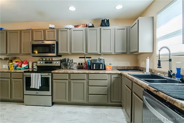 $299,900 | 135 Primrose Lane, Camdenton, MO 65020