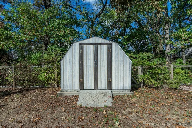 $299,900 | 135 Primrose Lane, Camdenton, MO 65020