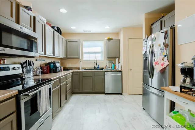 $299,900 | 135 Primrose Lane, Camdenton, MO 65020