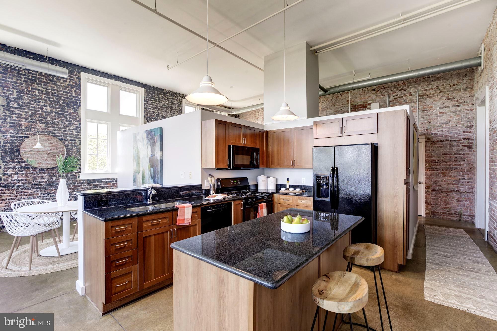 440 12th Street Northeast, Unit 201 Washington, DC 20002 - Photo 9 of 20 Kitchen with large island