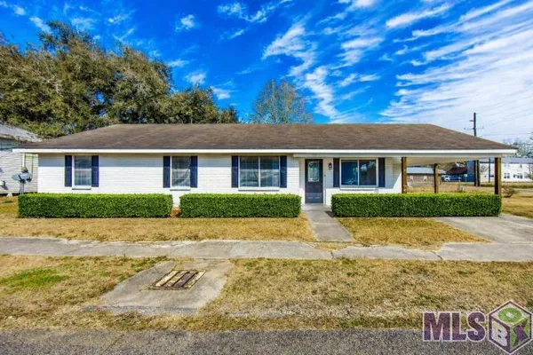 $175,000 | 300 Philosopher Street, Napoleonville, LA 70390