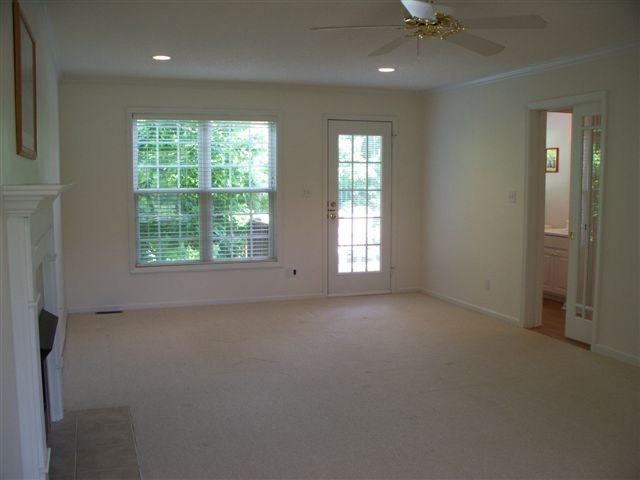 371 West Autumn Ridge Road Moore, SC 29369 - Photo 8 of 25 Gallery Image 8