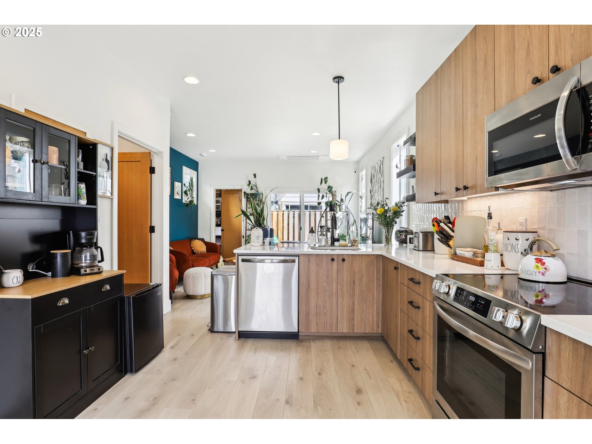 5127 Southeast Duke Street Portland, OR 97206 - Photo 17 of 35 Gallery Image 17