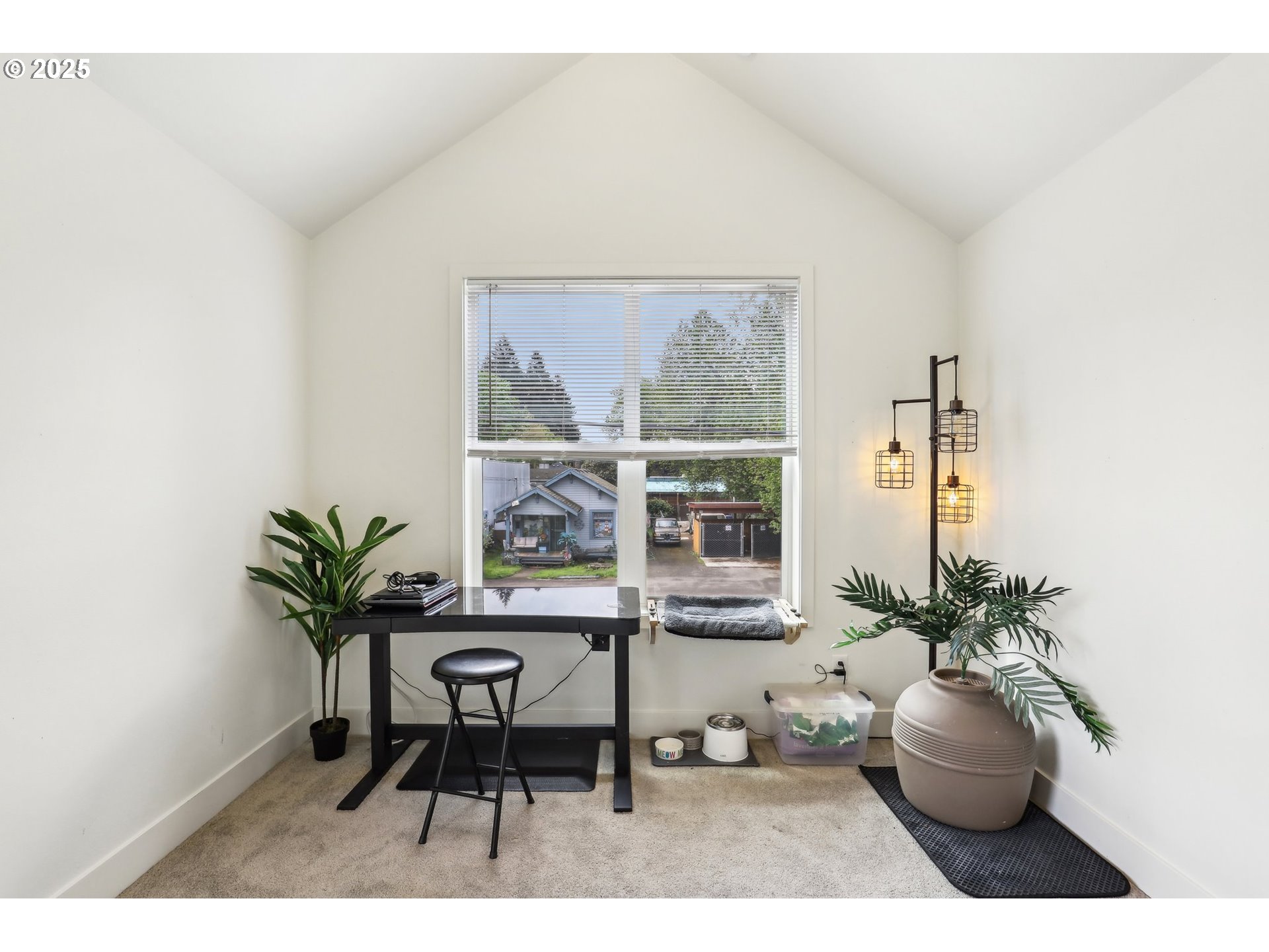 5127 Southeast Duke Street Portland, OR 97206 - Photo 29 of 35 Gallery Image 29