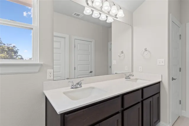 $1,895 | 113 Stone Crk Drive, Georgetown, TX 78628