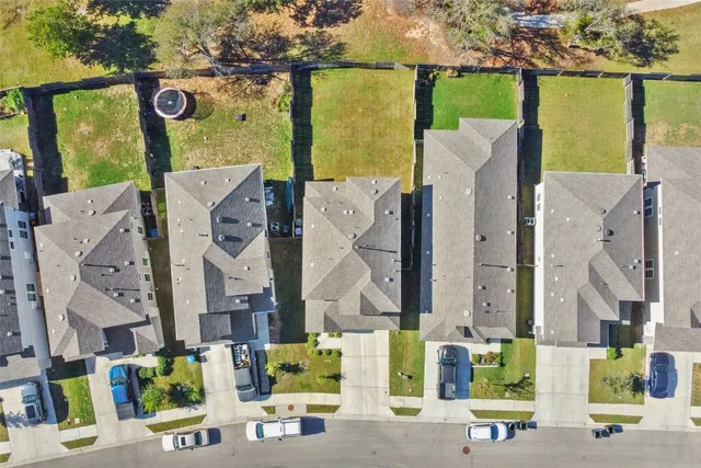 $1,895 | 113 Stone Crk Drive, Georgetown, TX 78628