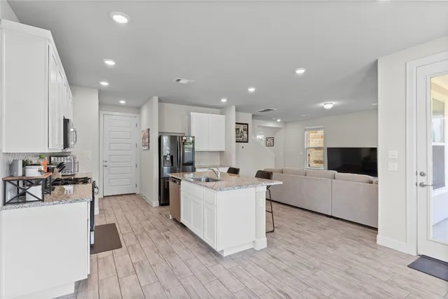 $1,895 | 113 Stone Crk Drive, Georgetown, TX 78628