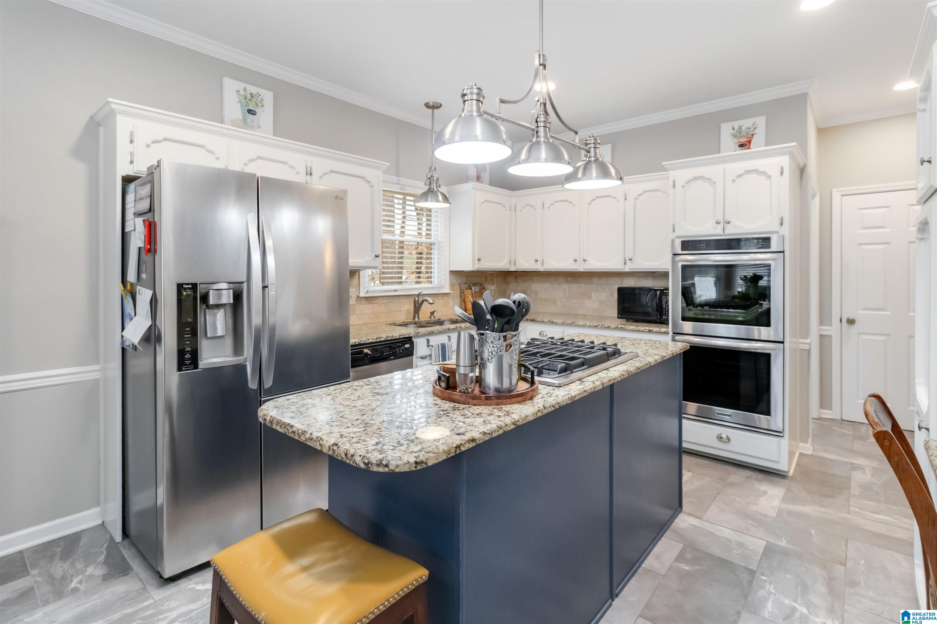 172 Oakmont Road Birmingham, AL 35244 - Photo 8 of 52
