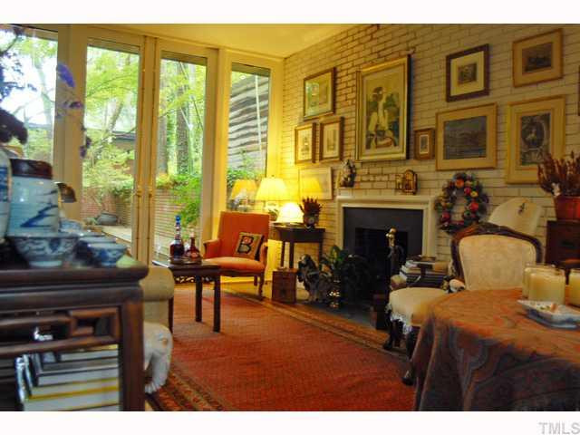 3400 Westover Road Durham, NC 27707 - Photo 5 of 10 Den/Family/Great Room